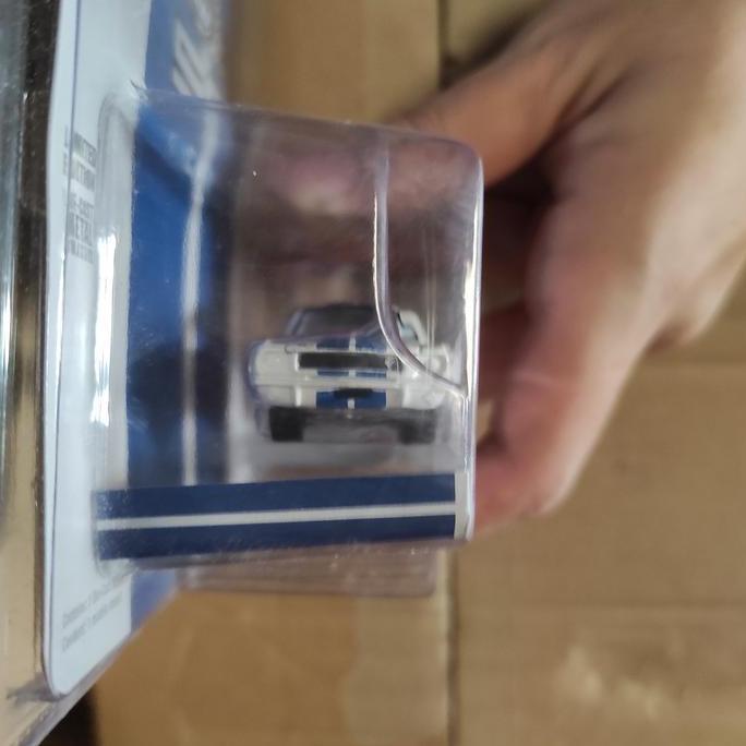 Promo GREENLIGHT 1/64 55 YEARS SHELBY 1965 SHELBY GT350R Diskon