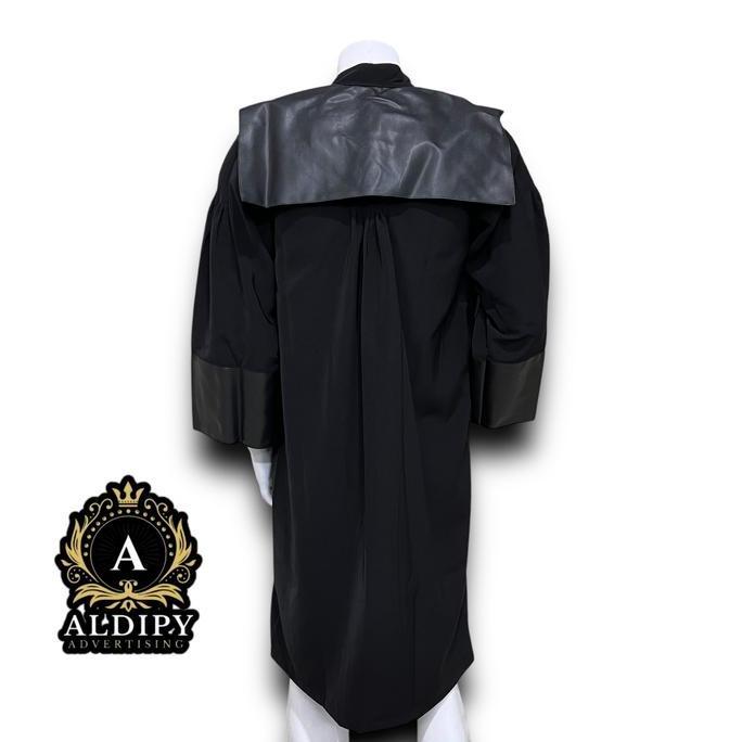 Toga Advokat Jaksa Peradi Toga Lawyer Bahan Jet Black Krah Kemeja + Pin Peradi Dan Stiker Peradi Rea