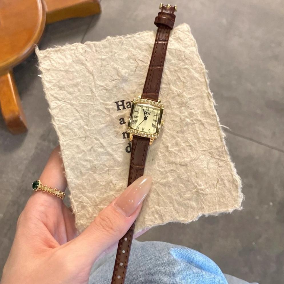 BESTPROMO JW574 Jam Tangan Wanita Kecil Dial Persegi Romawi Fashion Casual Jam Tangan Retro Berlian 