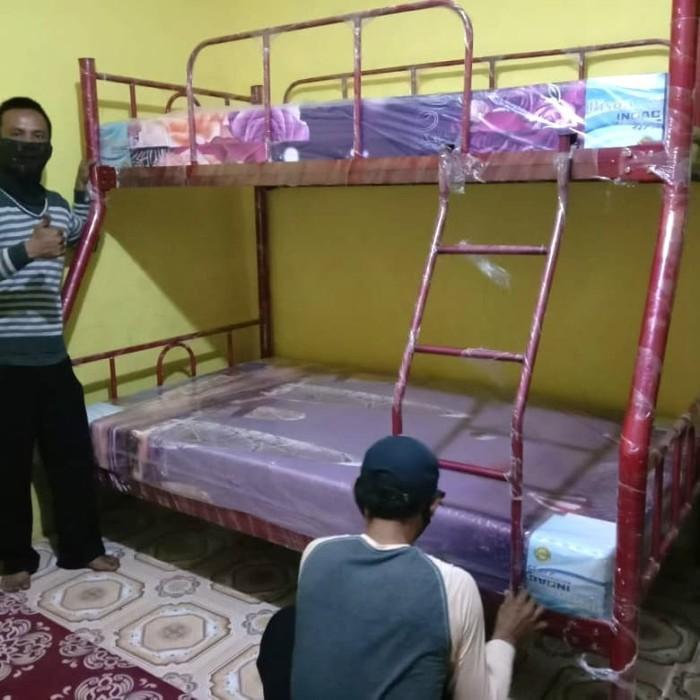 Ranjang tingkat besi 120x90x200 plus busa inoac ukuran 120x200