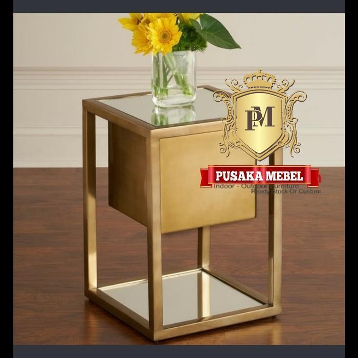 meja pot bunga besi stanlis, hiasan ruang tamu,meja lampu besi stanlis