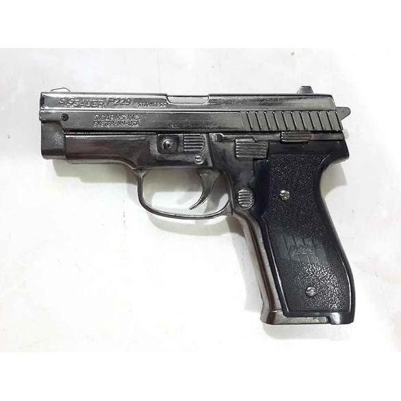Korek Api Pistol Tipe Beretta M9 (Skala 1:1)