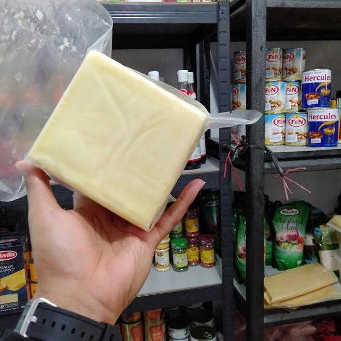 Maxmilt- Keju Mozarella Eurial 1 Kg/Eurial Mozarella Cheese