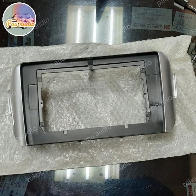 frame double din android 10 inch innova reborn