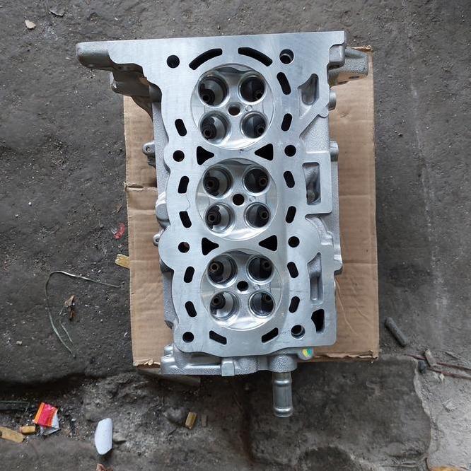 Cylinder Head Deksel Agya 1000Cc 3 Cylinder 11101-Bz111/ 11101-Bz112
