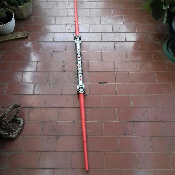 Star Wars Darth Maul Double Bladed Lightsaber by Hasbro 2011