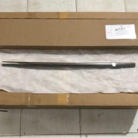 LIST BUMPER DEPAN Moulding Bumper Tengah CRV TURBO FACELIFT Original