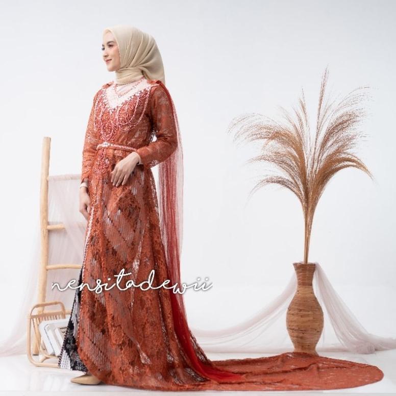 Diskon Kebaya Pengantin, Aira | Kebaya Broklat Ekor + Slayer (Lepas Pasang)