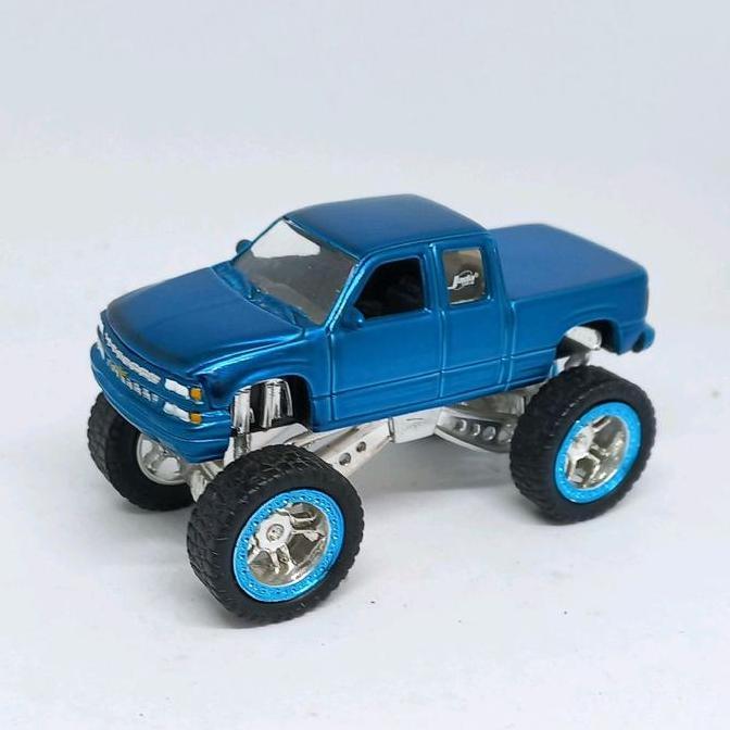 jada toys 2000 chevrolet chevy silverado high profile loose diecast 1/64 (s)