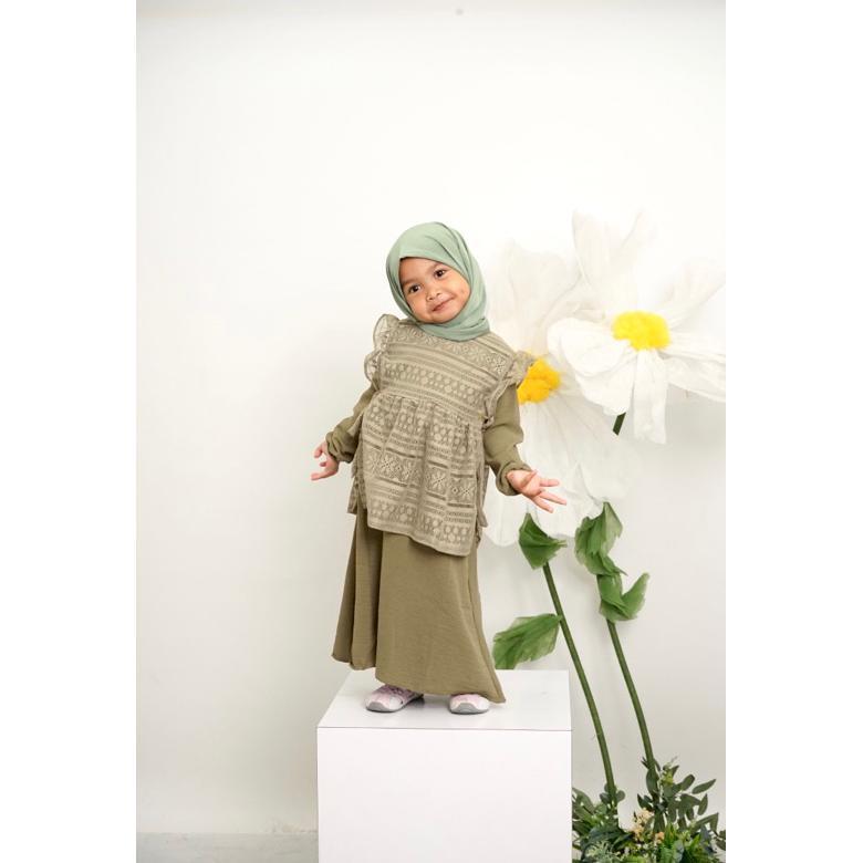 TERLARIS LITTLE SHAHIA - GAMIS ANAK PUTIH CRINKLE KOMBINASI BROKLAT USIA 1-10 TAHUN