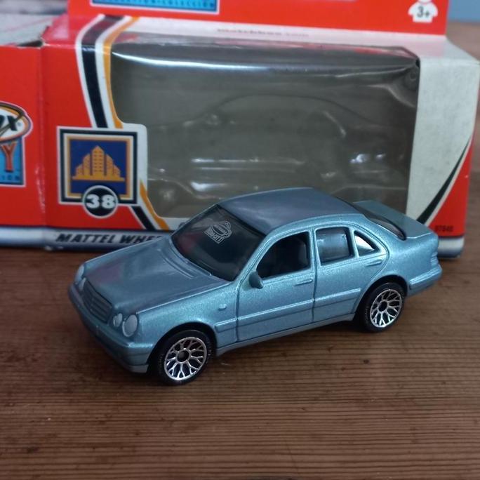 MATCHBOX MERCEDES-BENZ E-CLASS HERO CITY LOOSE DIECAST (S)