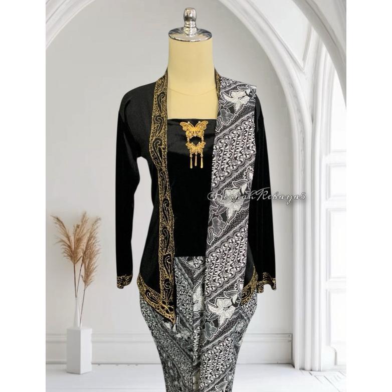 Diskon Setelan Kebaya Kutu Baru Bordir Warna Hitam / Kebaya + Selendang + Jarik Wiru
