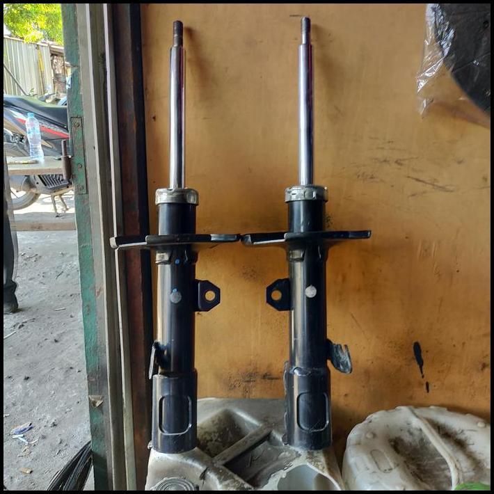TERLARIS SHOCKBREAKER TOYOTA WISH DEPAN 