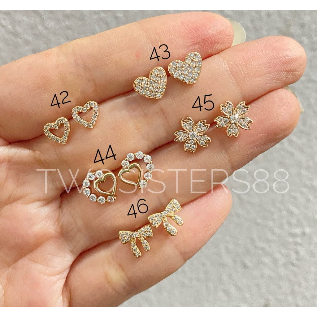 Anting Warna Emas Giwang Tusuk Permata Love Imitasi