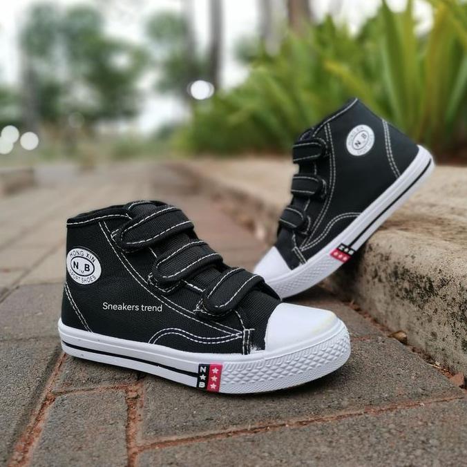 Sepatu Sekolah Anak SD Sepatu Anak Sekolah NB Laki-Laki Perekat Tanpa Tali Sepatu Sekolah Anak TK SD