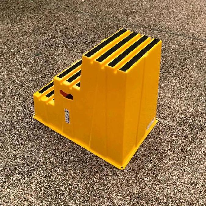 Excelsior Tangga Pengaman Tugas Berat 3 Langkah 260kg Anti Selip Tahan Kimia Kuning 790x620x500mm