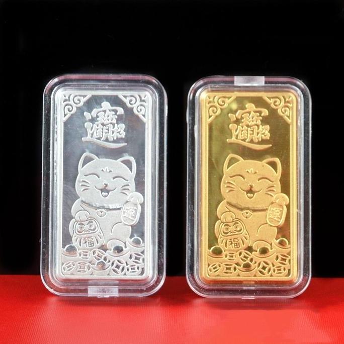 Koin Emas Keberuntungan Souvenir Motif Lucky Cat Jimat Penarik Uang Amulet Kekayaan Emas