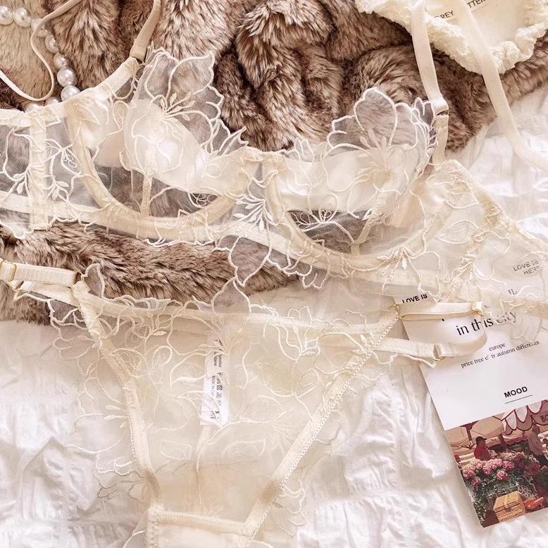 HOT PRODUCT BEVERLY JEAN - Marie Set Setelan Bra Kawat + CD Seksi Cewe Pakaian Dalam Lengkap Renda