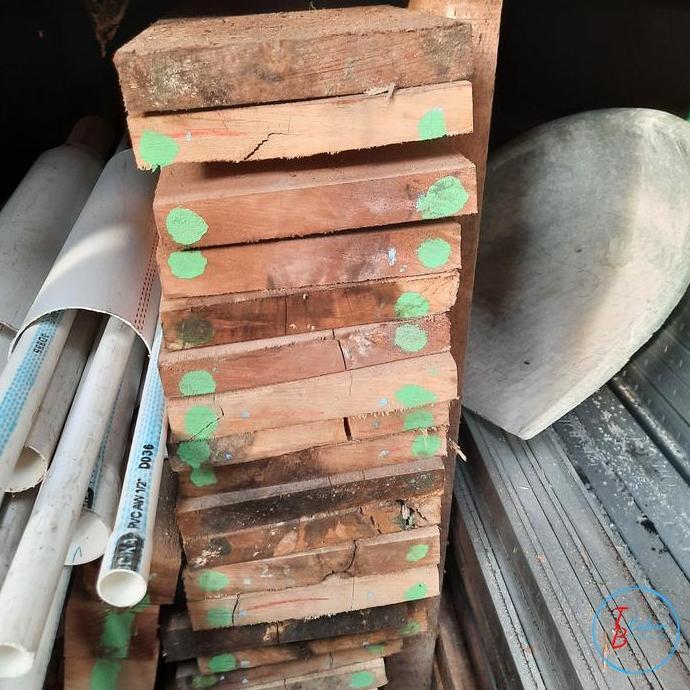 Kayu Papan 3x20 MERANTI CAMPURAN