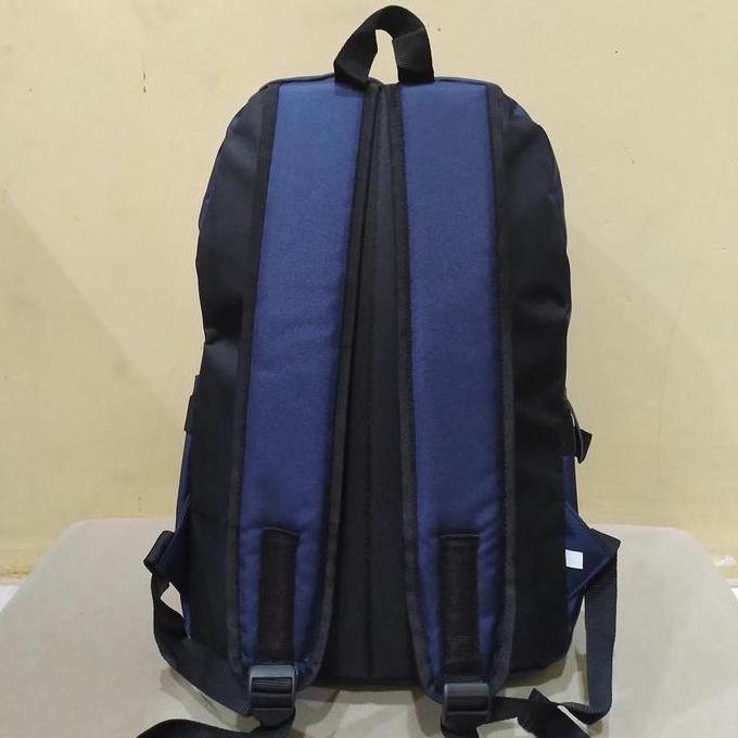 Tas punggung sekolah hyena