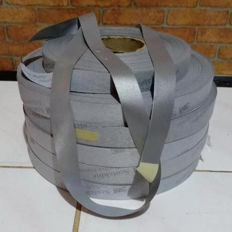 Scotlite reflective Kain 3M 8906 lebar 2,5cm 3M jaket atau rompi 50m