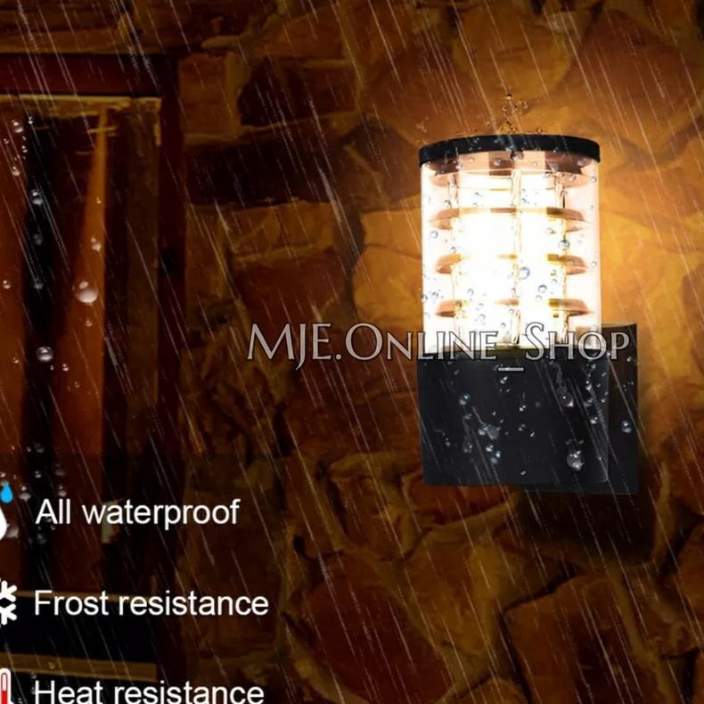 Lampu Dinding Taman Outdoor 1 X Fitting E27 Bulat Kisi Kisi Bening