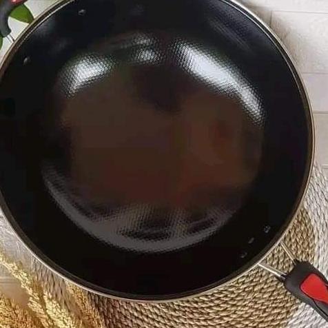 Wajan Gagang Axlo / Wajan Gagang 32Cm Axlo / Wajan Anti Lengket / Wajan Gagang Enamel Anti Lengket /