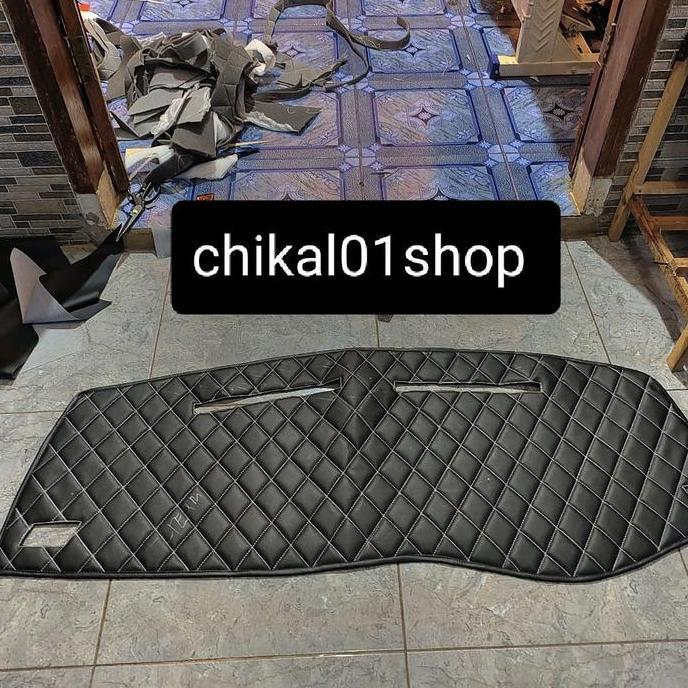 Cover Dasbord Mobil ( Wuling Cortezz Thn 2018-2023) Bahan Kulit Berkualitas,Anti Debu Dan Mudah Di B
