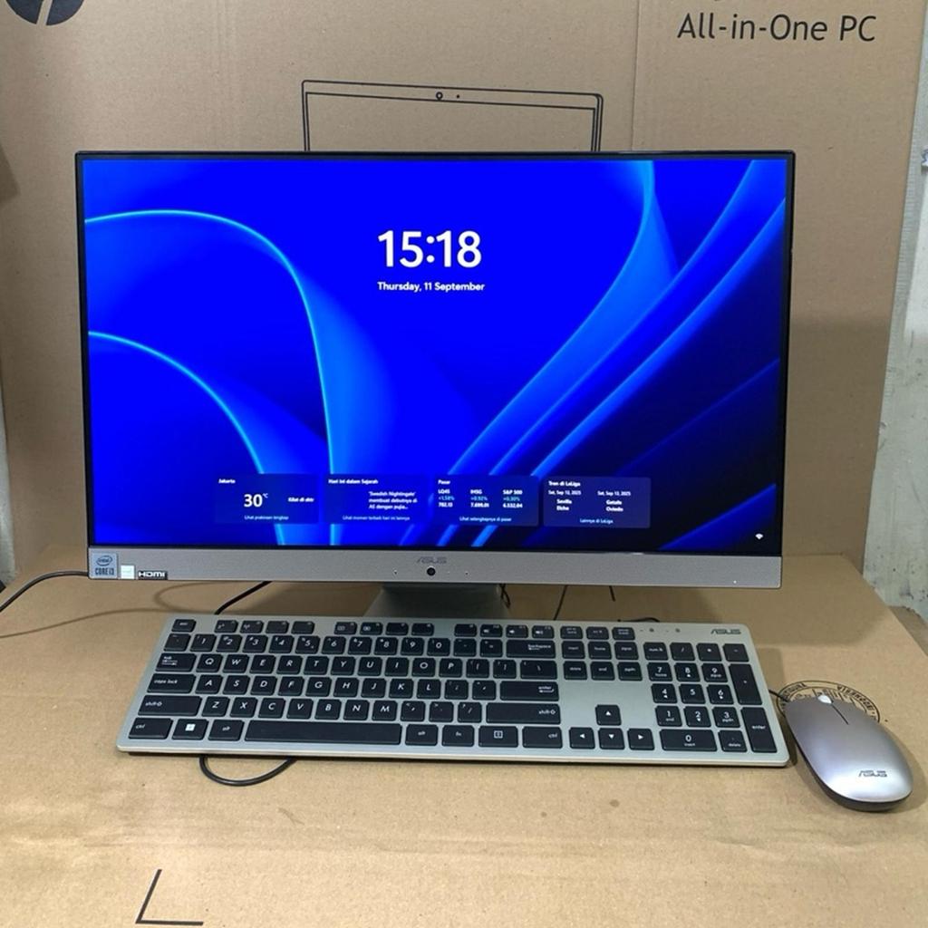PC ALL IN ONE ASUS V222FAK INTEL CORE I3-10110U RAM 16GB SSD 256GB Mulus [ Bergaransi }