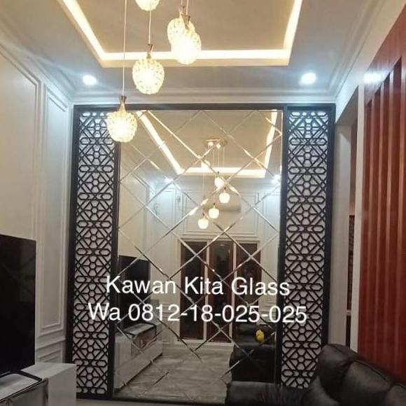 Kaca cermin bevel dekorasi