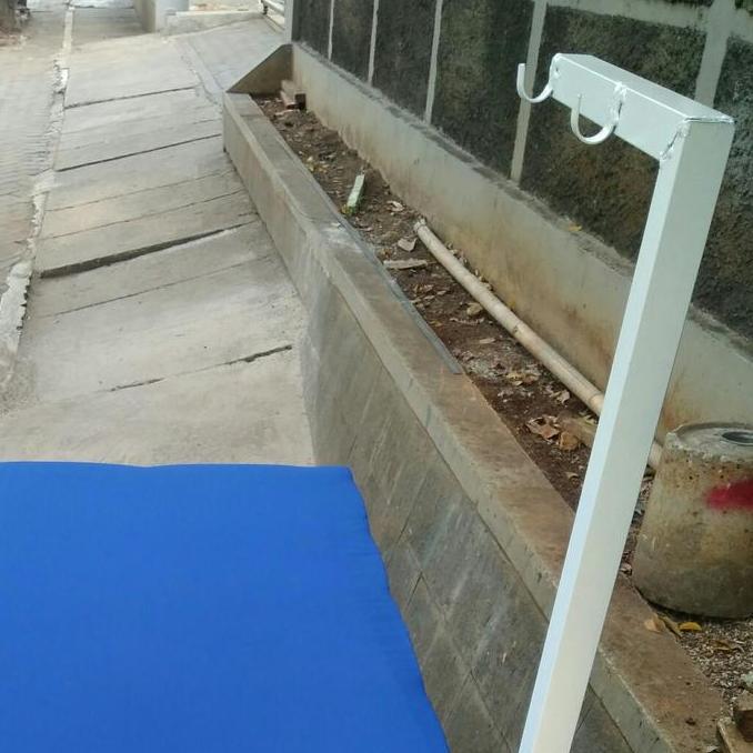 Tiang Selang Setrika Uap Boiler Untuk Meja Setrika Uap Laundry