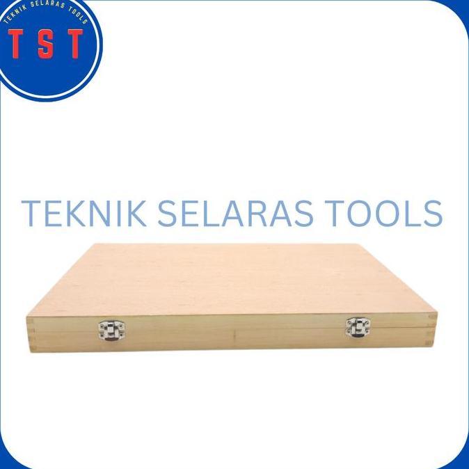 Pahat Ukir Kayu set 12pc