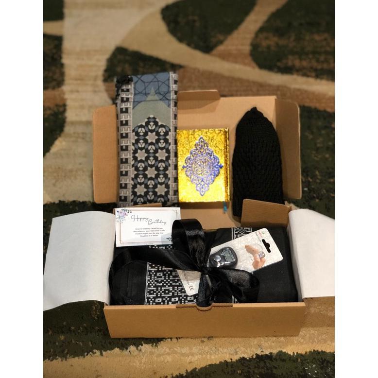 Free Ongkir Hampers Kado Cowok/Pria Isi Sarung Sajadah Peci Tasbih Dan AlqurAn
