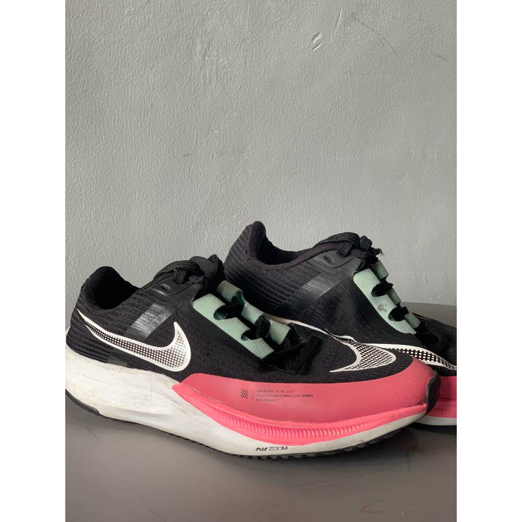 Sepatu Nike Rival Fly3 Air Zoom Running Hitam Pink Size 36-Preloved