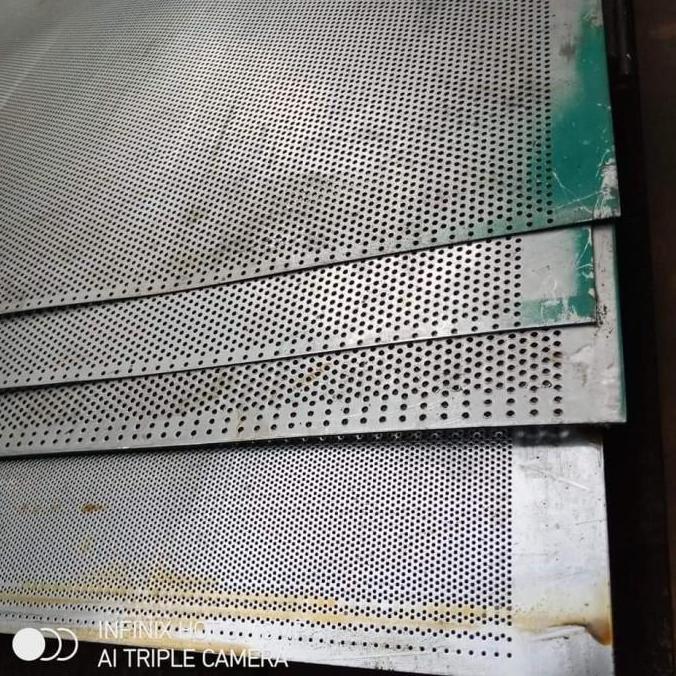 plat lubang 304 0.8mm lubang 3mm 405mm x1220mm