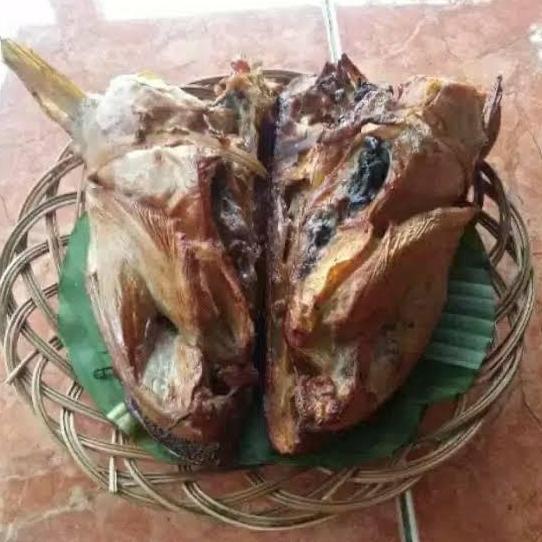 Asciutto- Frozen Kepala Ikan Manyung Asap Khas Ja Tengah Ndas Ik Mayung