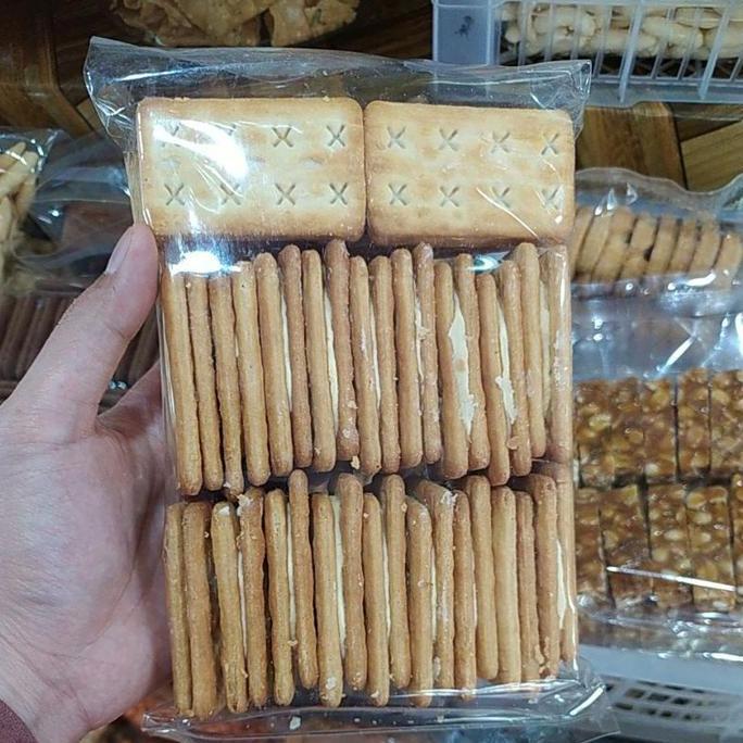 Barudatanglagi- An Kilo Biskuit Lemon Puff Khong Guan Cemilan Biskuit Jadul 50 Gr Cookies Cream Refi
