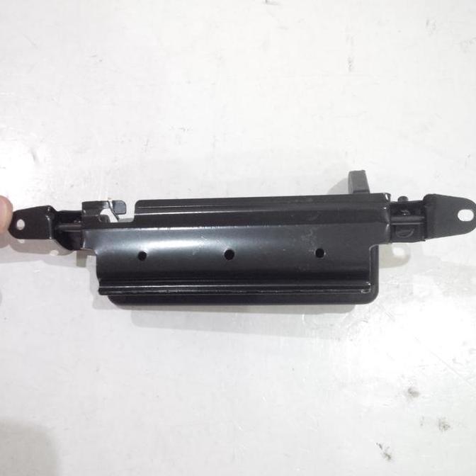 Handle Bagasi / Hendel Bagasi Kijang Kapsul / New Kijang / Kijang 7K