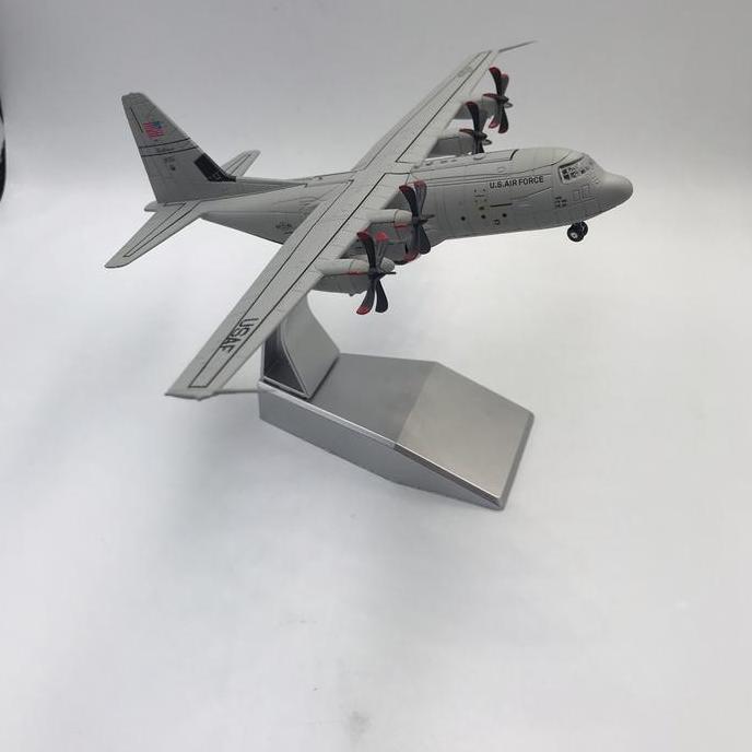 Diecast pesawat Lockheed C-130J super Hercules skala 1:200