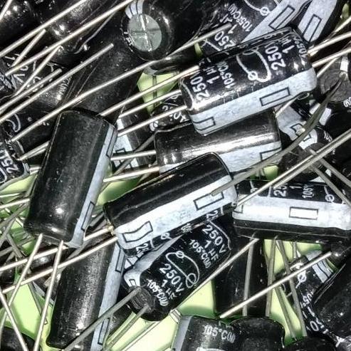 1UF 250V 1UF250V 1.250 POLAR CAPACITOR ELKO KAPASITOR POLAR D'90