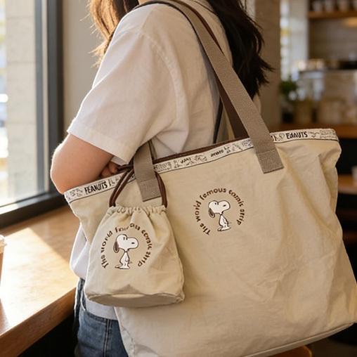 Ready Jepang Cute Snoopy Kapasitas Besar Kantor Tas Bagasi Tas Trolley Kasing Kantong Kanvas Lipat N