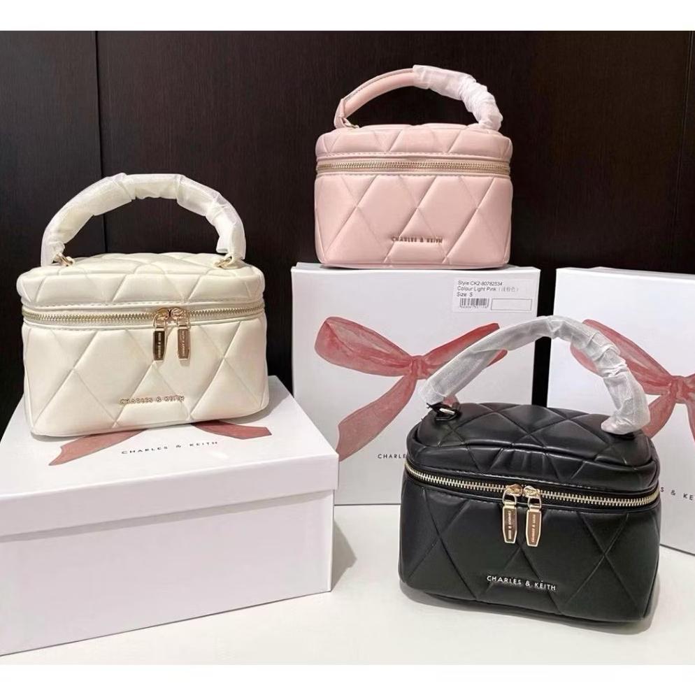 ORIGINAL FREE BOX TAS CK ARWEN QUILTED TOP HANDLE BAG