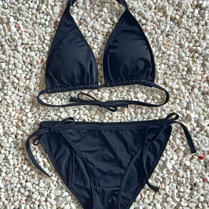 BK 3330 AK - Bikini Pantai Model Ikat Dengan Busa Putih Elegan Dan Nyaman