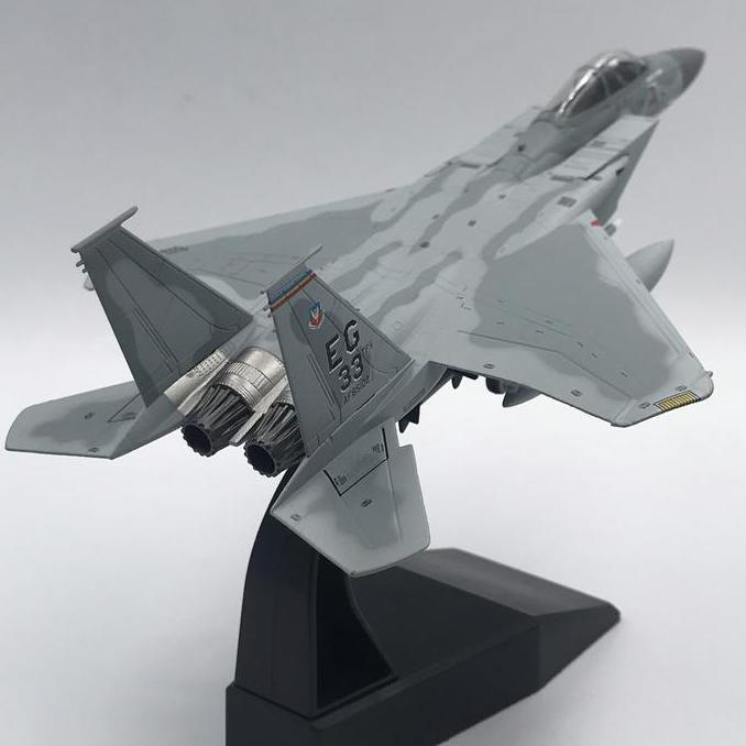 Diecast pesawat tempur F-15C  scala  1:100 merek