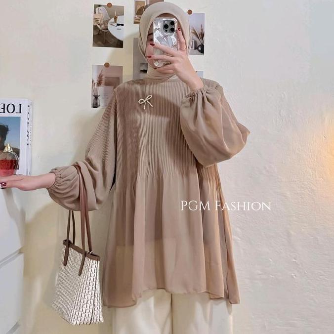 QIVARASHOP_ - KAYRA BLOUSE PLISKET ATASAN WANITA POLOS KERAH BULAT LENGAN BALON FULL FURING CERUTY B