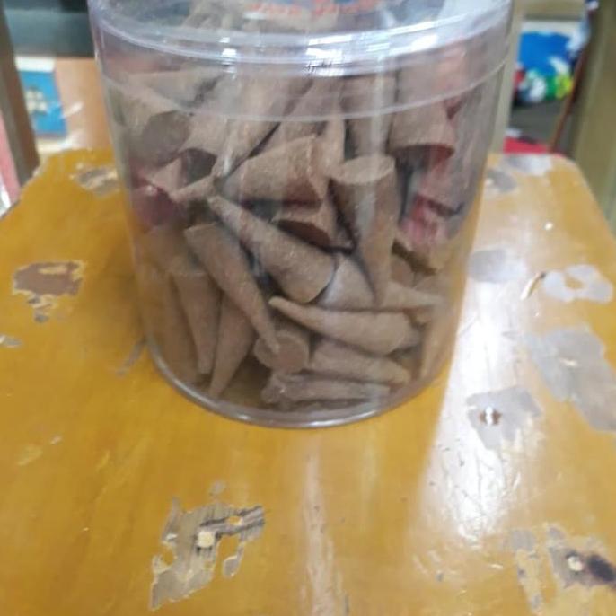 Dupa kerucut cendana jumbo