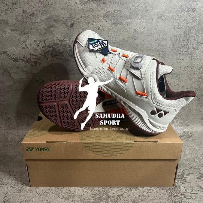 feranagrup Sepatu Badminton Yonex Power Cushion SHB 88 Dial Wide  / SHB88D3WEX * Light Beige Diskon