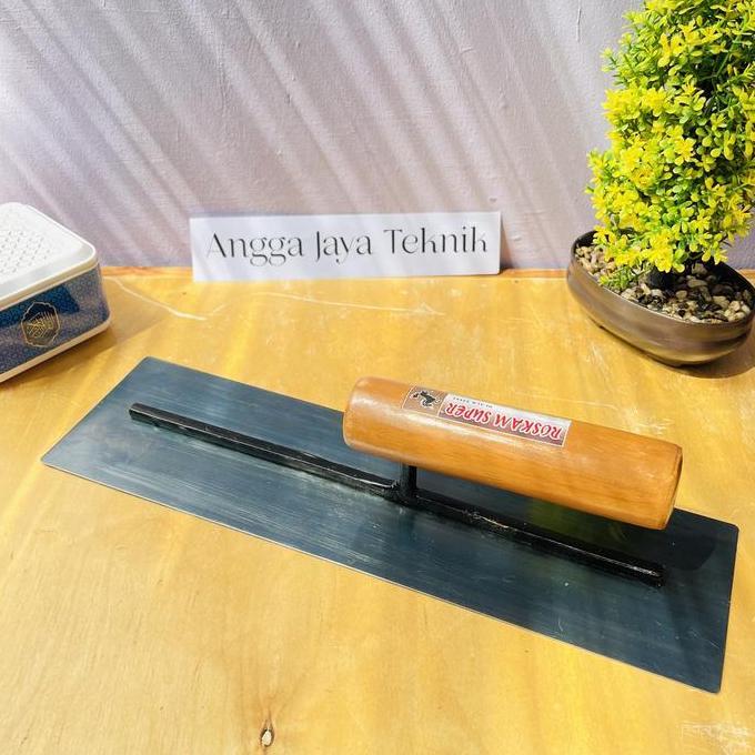 Rikawanti34 - Raskam atau Roskam plat baja 30cm ( alat acian tembok )