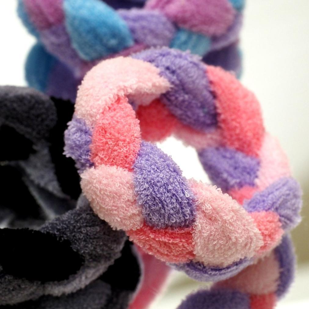 Ikat Rambut JUMBO KENCANG Kepang Handuk Halus Premium / Kuncir Scrunchie Bulu
