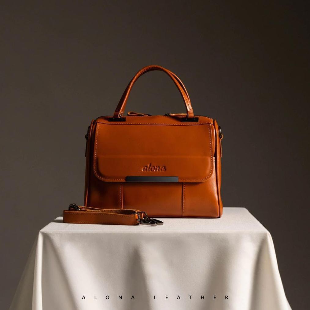 Alona Leather Hestia Bag - Tas Selempang Jinjing Wanita Multifungsi Kulit Sapi Asli Free Dompet Stnk
